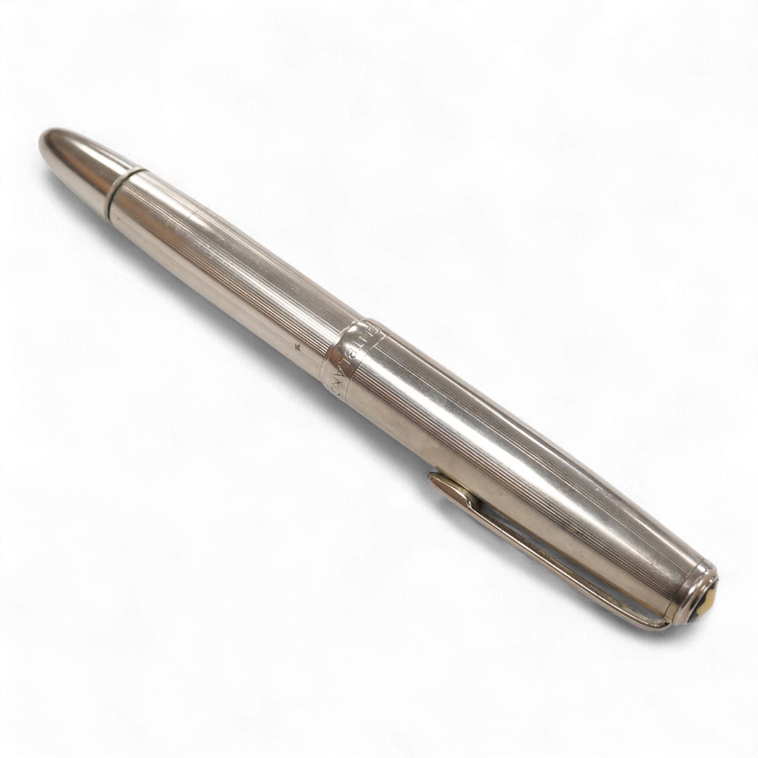 A Mont Blanc 742-N white metal fountain pen 14ct. winged Mont Blanc nib (no silver marks)
